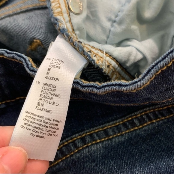 Gap Sexy Boyfriend Short Cuffed Dark Wash - Picture 6 of 8